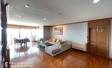 For rent 3 bedrooms condo in Sathon, Bangkok
