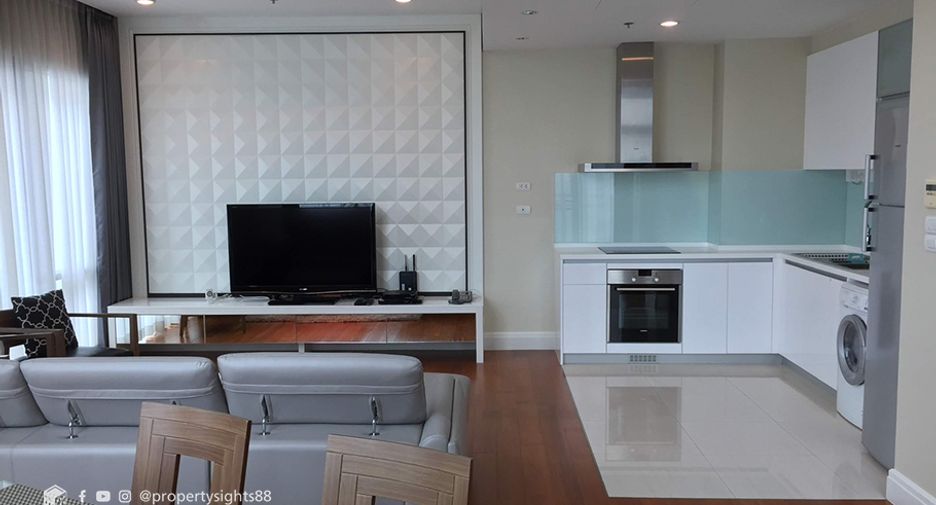 For sale 3 ベッドルーム condo in Khlong Toei, Bangkok