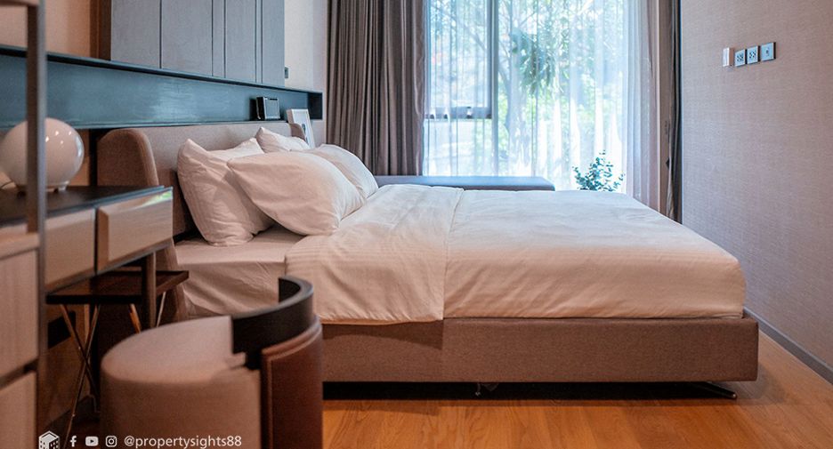 For rent 2 bedrooms condo in Watthana, Bangkok