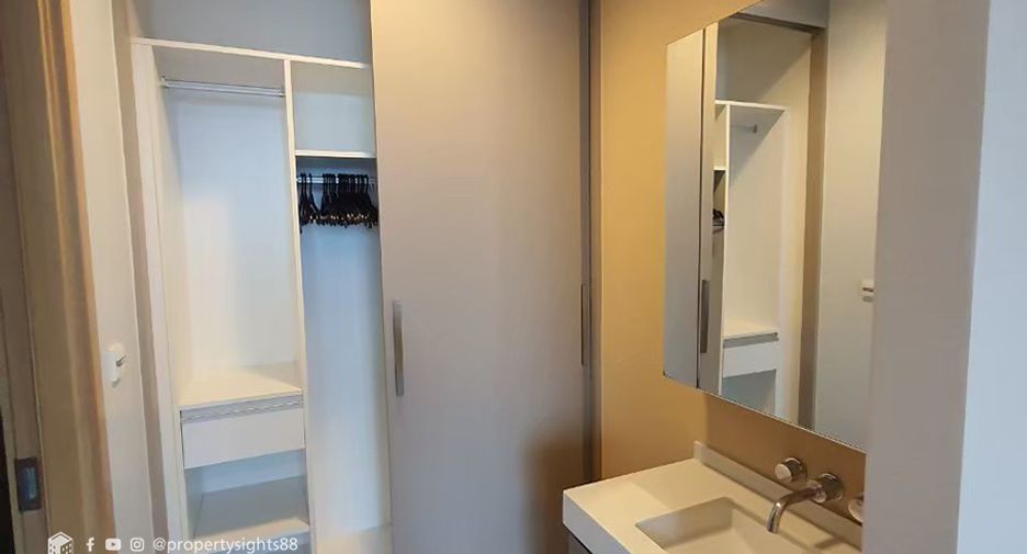 Condo en alquiler de 2 habitaciones en Khlong Toei, Bangkok