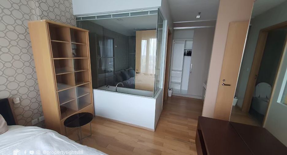 Condo en alquiler de 2 habitaciones en Khlong Toei, Bangkok