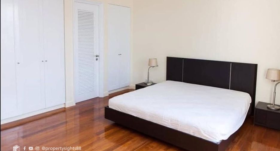 Condo en alquiler de 3 habitaciones en Watthana, Bangkok