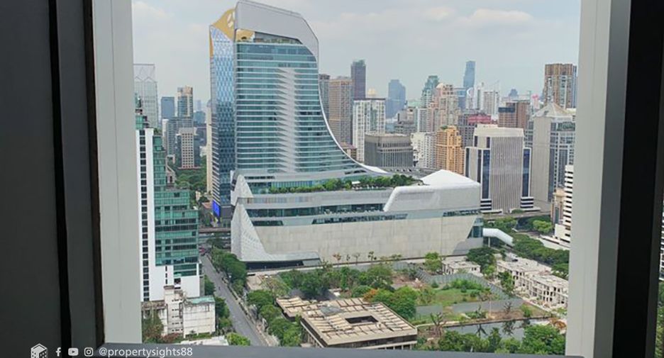 For rent 1 bed condo in Pathum Wan, Bangkok