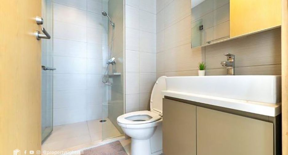 Condo en venta de 2 habitaciones en Khlong Toei, Bangkok