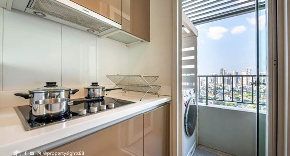 Condo en venta de 2 habitaciones en Khlong Toei, Bangkok