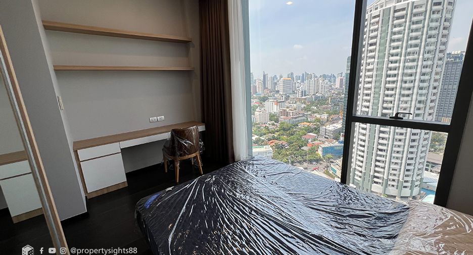 For rent 2 bedrooms condo in Khlong Toei, Bangkok