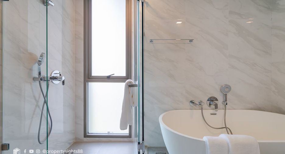 For rent 3 ベッドルーム condo in Watthana, Bangkok
