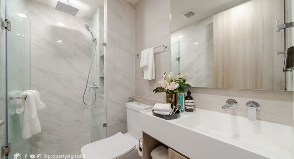 For rent 3 ベッドルーム condo in Watthana, Bangkok