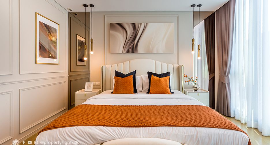 For rent 2 bedrooms condo in Pathum Wan, Bangkok