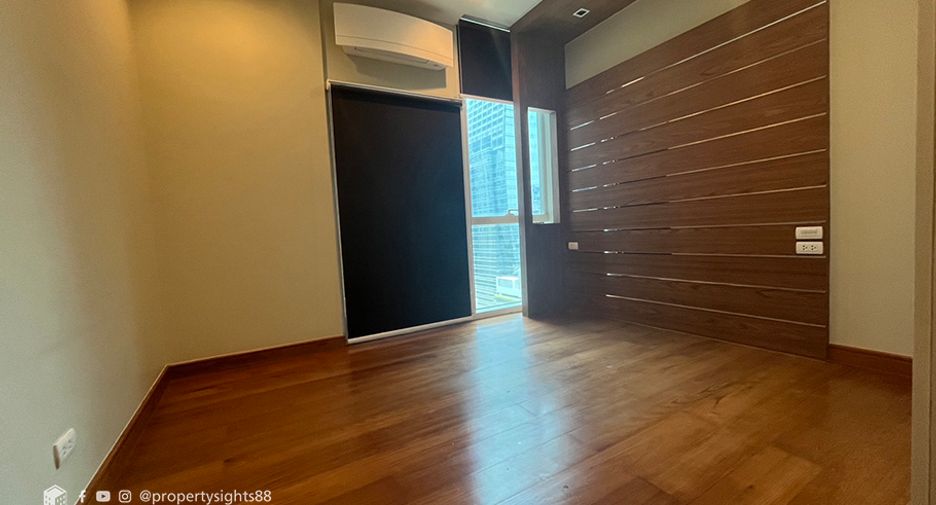 Wohnung zur Miete mit 3 Zimmer in Pathum Wan, Bangkok