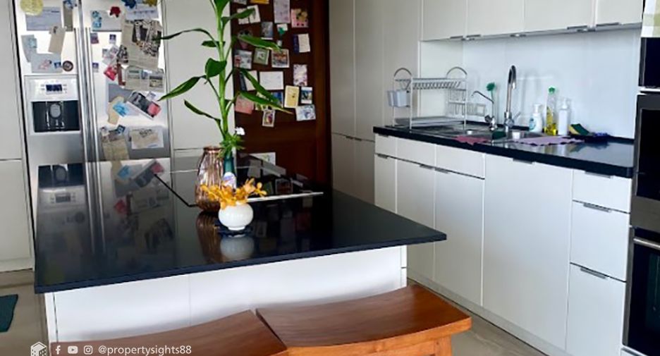 À louer 3 chambres condo à Watthana, Bangkok