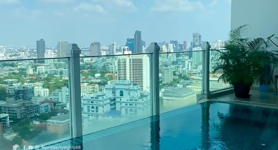 À louer 3 chambres condo à Watthana, Bangkok