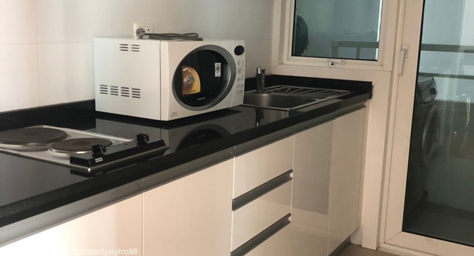 For rent 1 bed condo in Khlong Toei, Bangkok