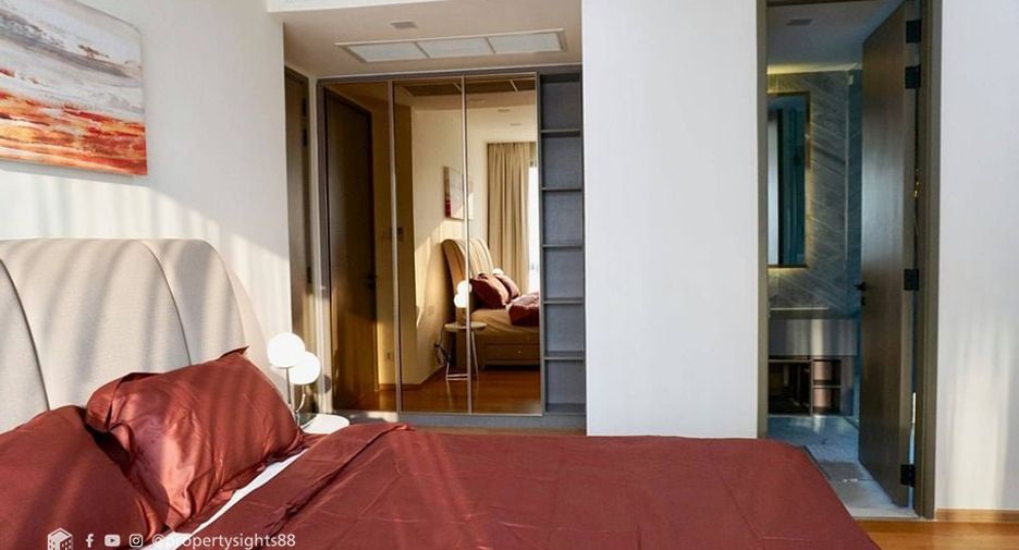For rent 3 bedrooms condo in Khlong Toei, Bangkok