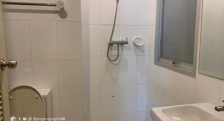 Condo en alquiler de 2 habitaciones en Watthana, Bangkok
