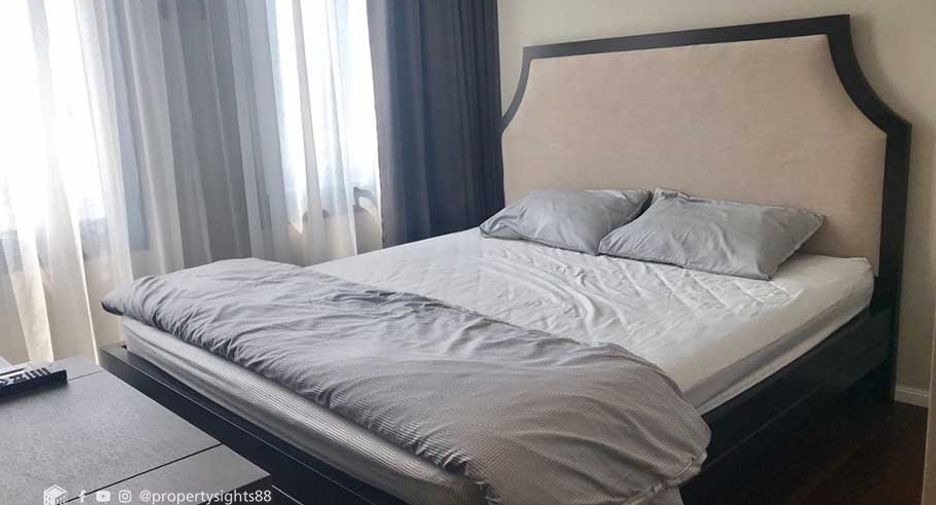 For rent 2 bedrooms condo in Khlong Toei, Bangkok