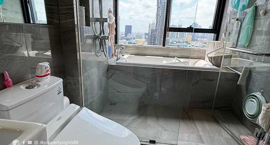 ขาย 2 ห้องนอน คอนโด ใน คลองเตย, กรุงเทพฯ