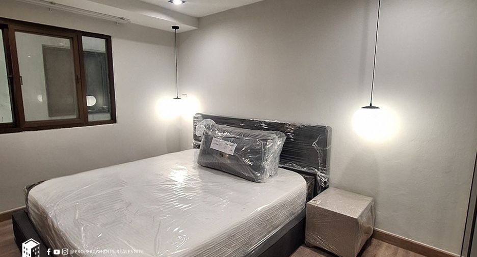 For rent 3 bedrooms condo in Watthana, Bangkok