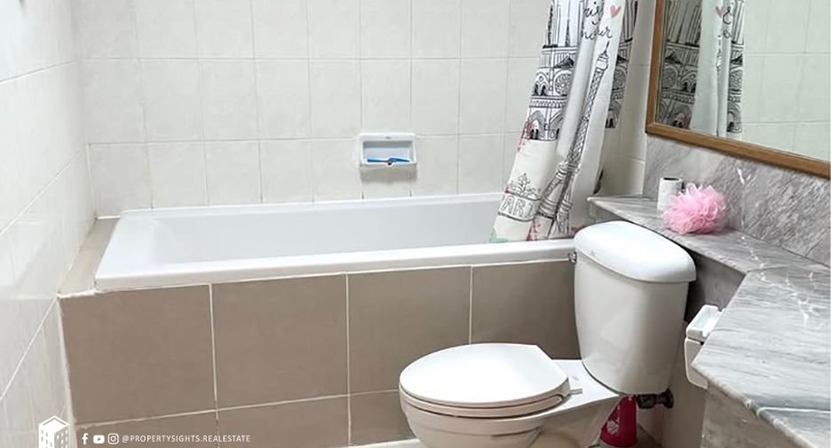 For rent 3 bedrooms condo in Watthana, Bangkok