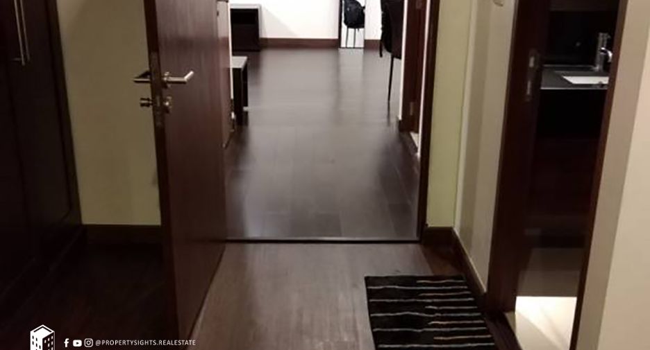For rent 2 bedrooms condo in Sathon, Bangkok