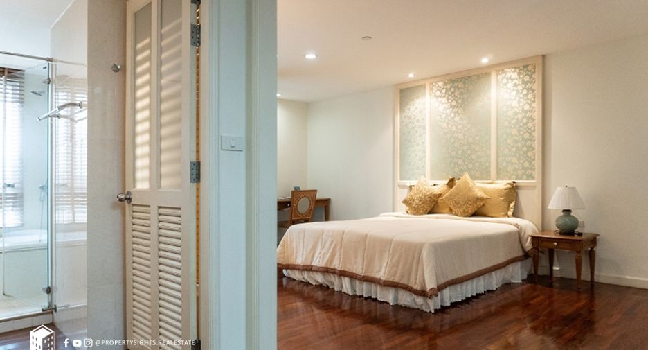 For rent 3 bedrooms condo in Sathon, Bangkok