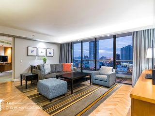 For rent 2 bedrooms condo in Yan Nawa, Bangkok