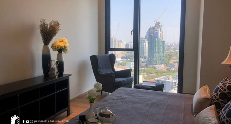 For rent 2 bedrooms condo in Khlong Toei, Bangkok