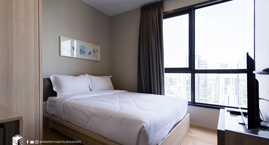 For rent 2 bedrooms condo in Watthana, Bangkok