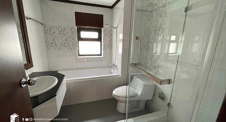 For rent 1 bed condo in Sathon, Bangkok