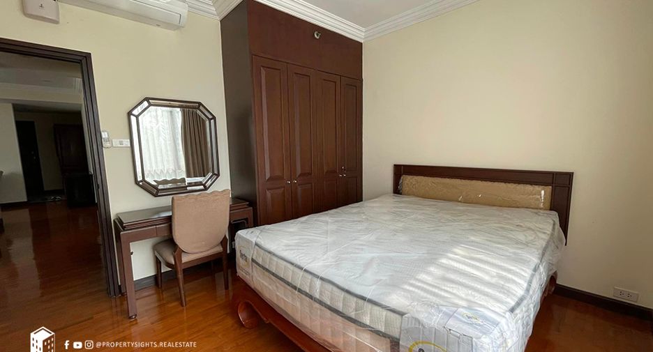 For rent 1 bed condo in Sathon, Bangkok