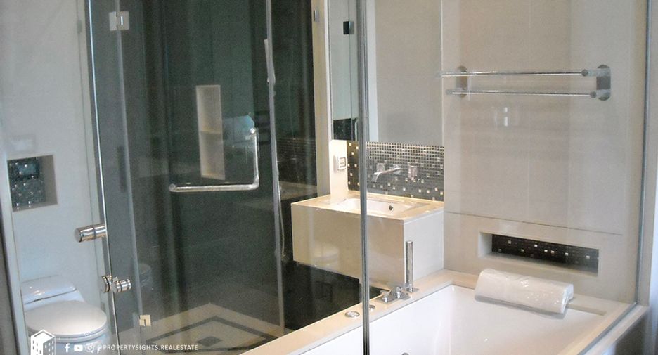 Condo en alquiler de 1 habitaciones en Khlong Toei, Bangkok