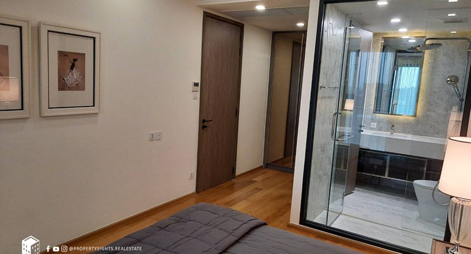 For rent 3 bedrooms condo in Khlong Toei, Bangkok