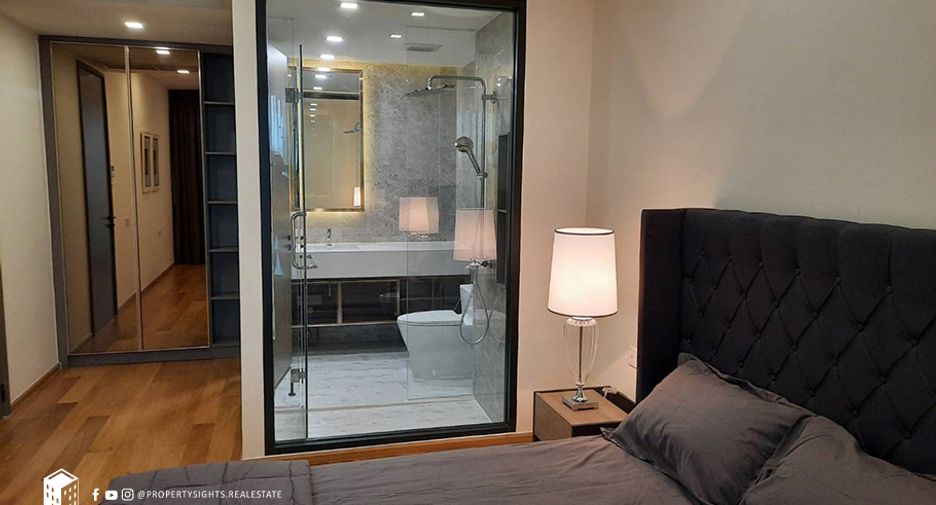For rent 3 bedrooms condo in Khlong Toei, Bangkok