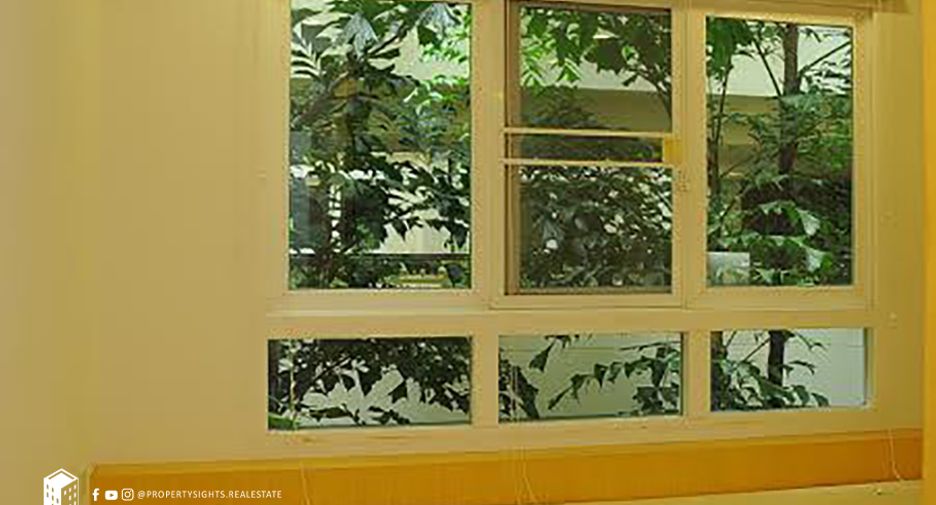 For rent 2 bedrooms condo in Yan Nawa, Bangkok