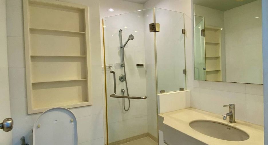 Wohnung zur Miete und zum Kauf mit 2 Zimmer in Khlong Toei, Bangkok