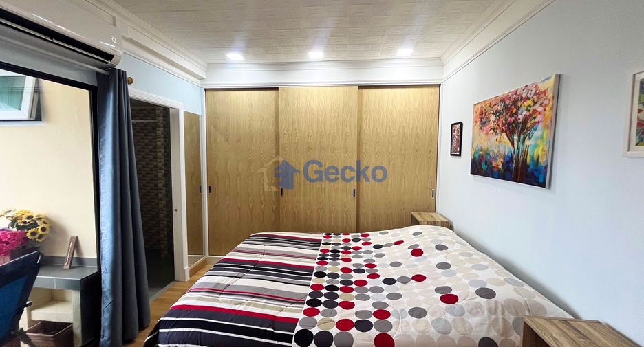 For sale 2 bedrooms condo in South Pattaya, Pattaya