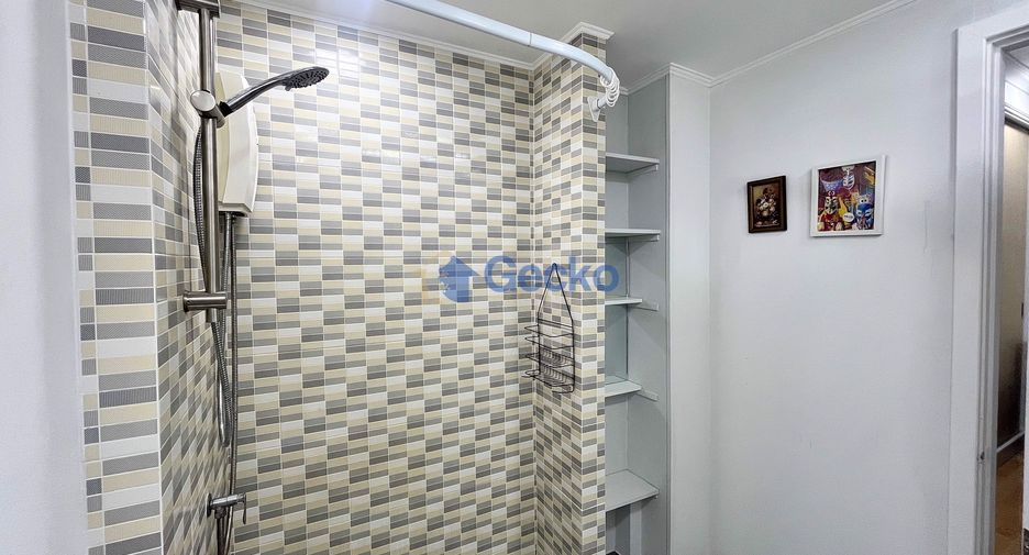 For sale 2 bedrooms condo in South Pattaya, Pattaya