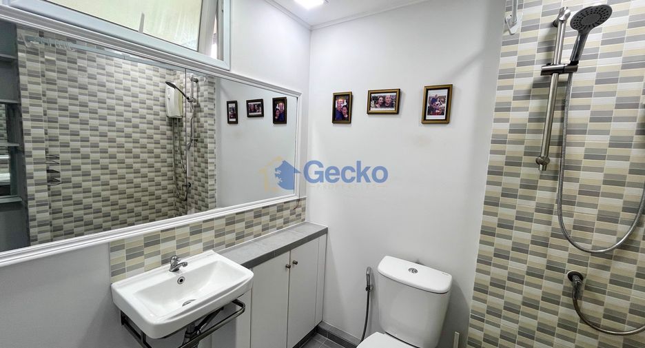 For sale 2 bedrooms condo in South Pattaya, Pattaya