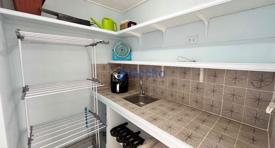 For sale 2 bedrooms condo in South Pattaya, Pattaya