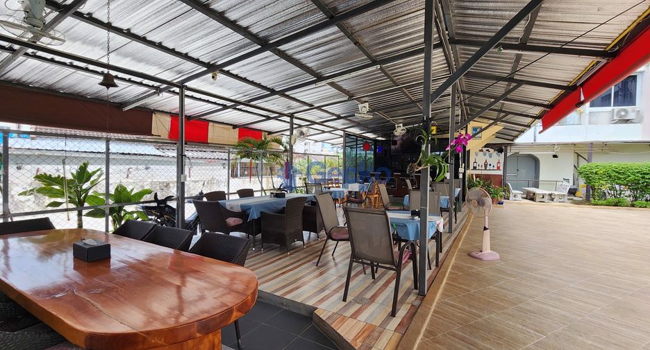 For sale 2 bedrooms condo in South Pattaya, Pattaya