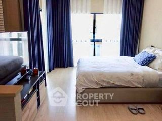 For rent 3 bedrooms townhouse in Suan Luang, Bangkok