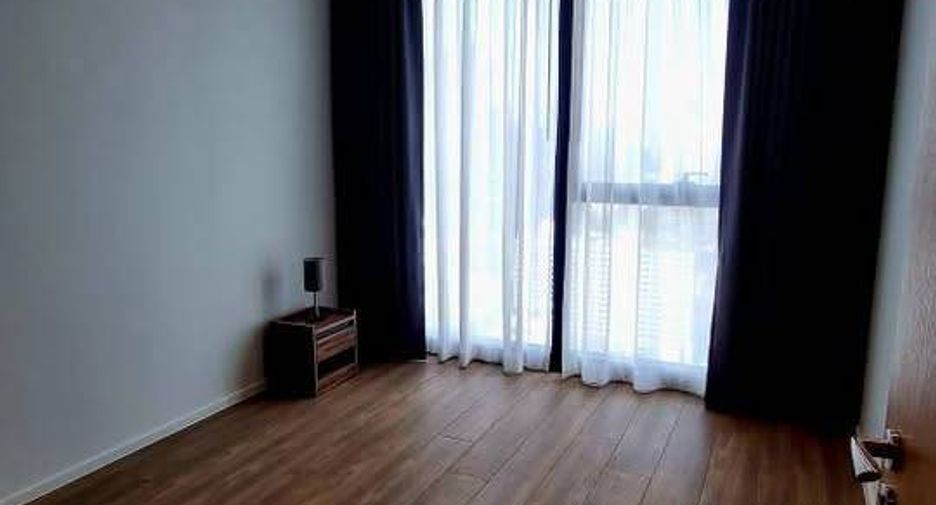 For rent 2 bedrooms condo in Sathon, Bangkok