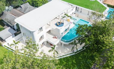 Villa zum Kauf mit 6 Zimmer in Huay Yai, Pattaya
