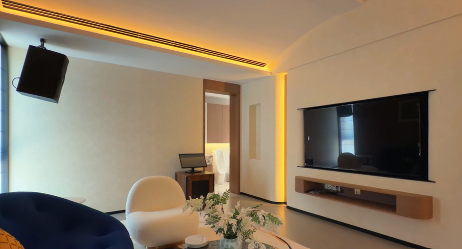 Villa zum Kauf mit 8 Zimmer in Huay Yai, Pattaya