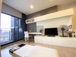 À louer 1 chambre condo à Khlong San, Bangkok