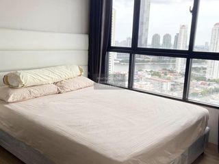 À louer 1 chambre condo à Khlong San, Bangkok
