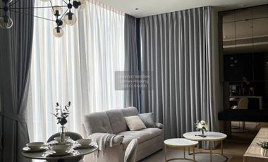 Wohnung zur Miete mit 2 Zimmer in Pathum Wan, Bangkok