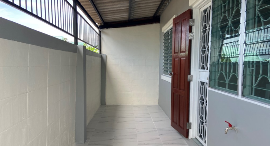 For sale 3 bedrooms townhouse in Mueang Rayong, Rayong