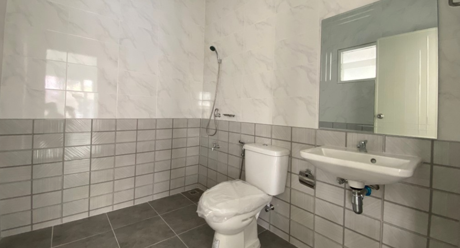 For sale 3 bedrooms townhouse in Mueang Rayong, Rayong