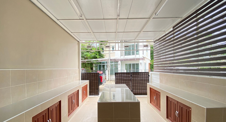 For sale 1 bed retail Space in Warin Chamrap, Ubon Ratchathani
